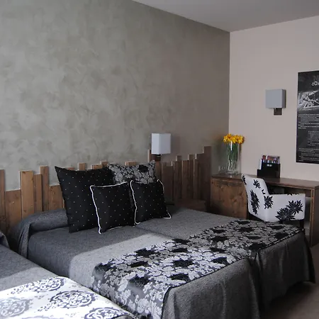 ホテル Santa Barbara Sant Corneli