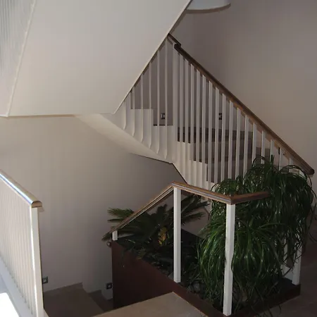 Santa Barbara ホテル 2*